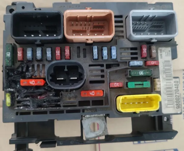 Módulo BSM para Peugeot e Citroen R06 L 11