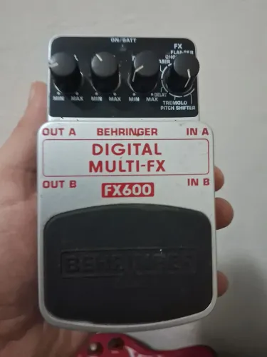 Digital Multi-FX FX600 Behringer