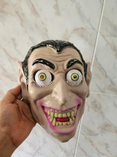 Máscara dracula