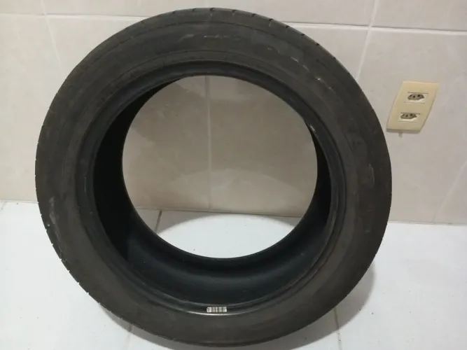 Pneu Goodyear Efficient Grip 215/50 R17
