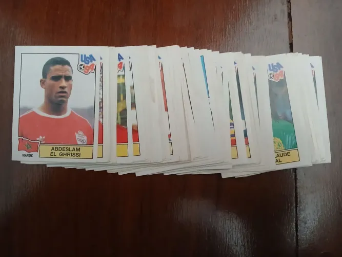 140 figurinhas das copas de 1990 & 1994