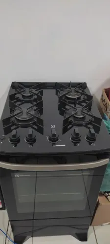 Fogão 4 Bocas Electrolux FE4GB Efficient Mesa de Vidro PerfectCook Bivolt Preto