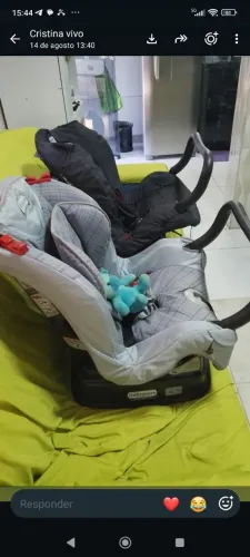 Cadeirinhas de criança para auto. Duas cadeirinhas. 300,00 cada.