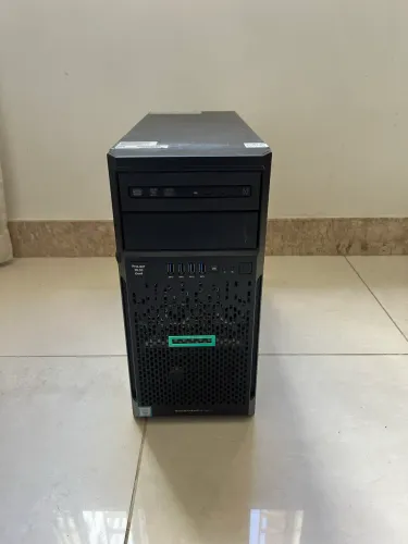 Servidor HPE ProLiant ML30 Gen9 | Xeon E3-1220 v5 | SSD 960GB + RAID 5 | iLO