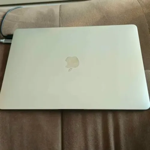 Mac book Air m1  (cabo flat e webcam com defeito) o resto perfeito