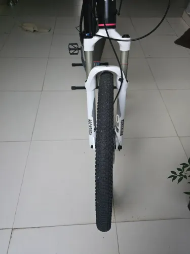 Suspensão Rockshox XC 30 Gold a Ar aro 27,5