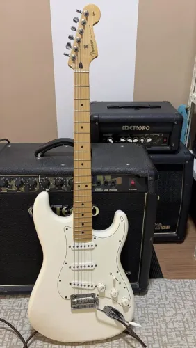 Guitarra fender Player II stratocaster
