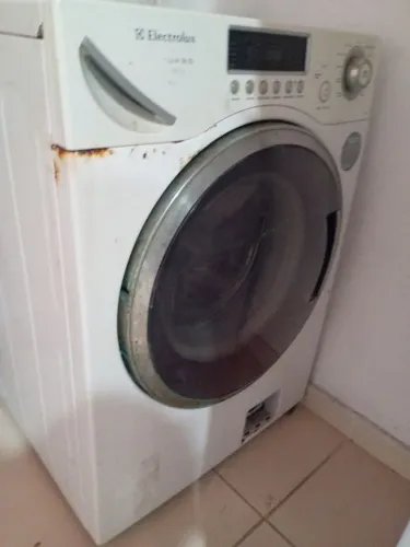 Máquina de lavar e secar