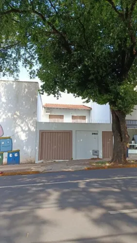 Sobrado para Aluguel no Centro de Campo Grande (2 quartos, 1 suíte) 123 m²