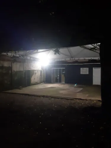 Alugo espaço comercial