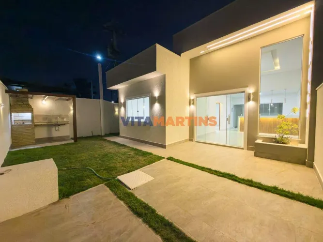 Casa com 2 Quartos (1 suíte) em Cabo Frio por R$450.000,00