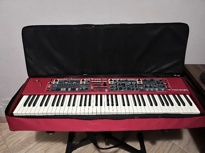 Nord Stage 2 HA 76 