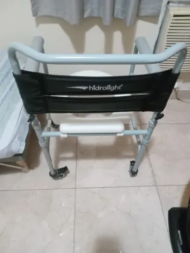 Cadeira de banho higiênica 