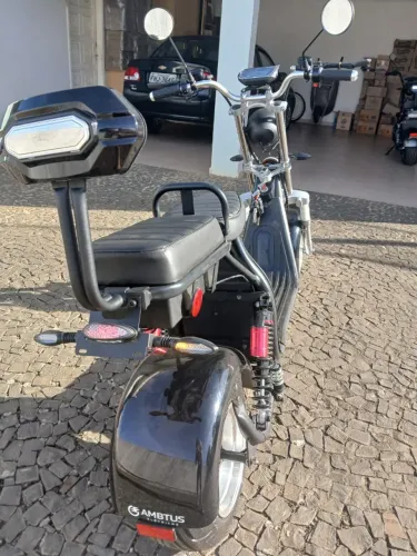 SCOOTER ELÉTRICA NOVA 2.000W DE POTÊNCIA, JÁ EMPLACADA NOVA 0KM GANHEI EM UM SORTEIO