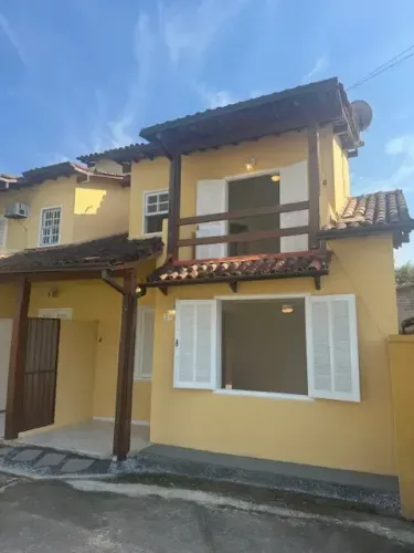 Casa de condomínio para aluguel com 80 metros quadrados com 2 quartos