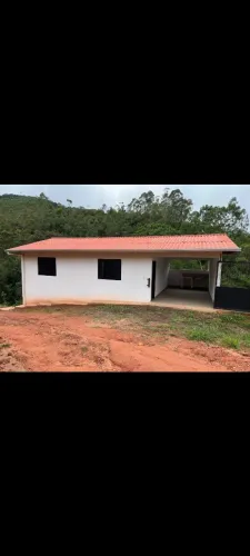 Vendo chácara com casa