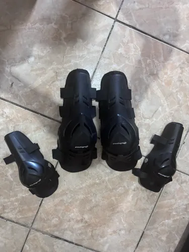 Joelheira e cotoveleira polisport