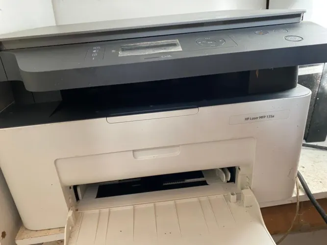 Multifuncional HP MPF LASER 135a