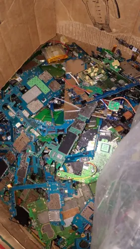 Sucata de placa de celular c.o.m.p.r.o