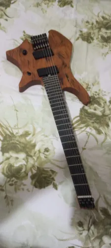 Guitarra headless handmade/luthieria de 7 cordas