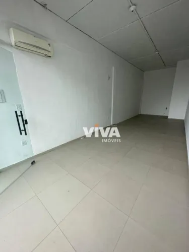 Sala para alugar, 34 m² por R$ 1.980,00/mês - Espinheiros - Itajaí/SC
