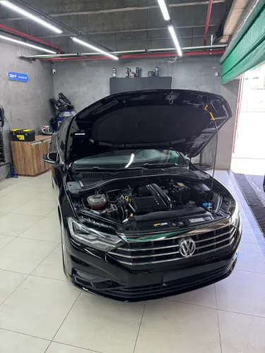 Volkswagen Jetta Comfortline 1.4 TSI 16V 4P Aut. 2018