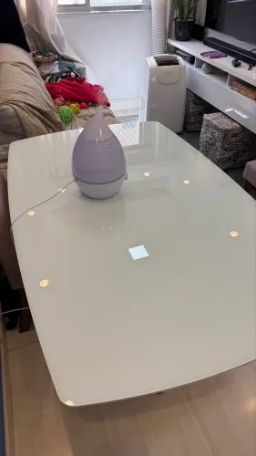 Mesa 4 lugares tampo de vidro com 3 cadeiras