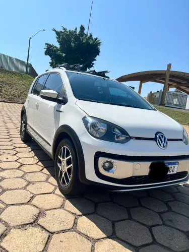 Volkswagen Up! Cross 1.0 TSI Total Flex 12V 5P 2017
