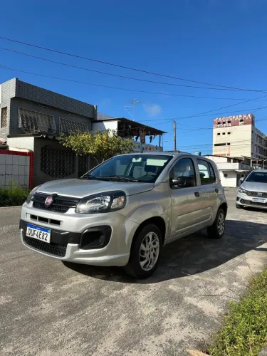 Fiat Uno Attractive 1.0 EVO Fire Flex 8V 5P 2020