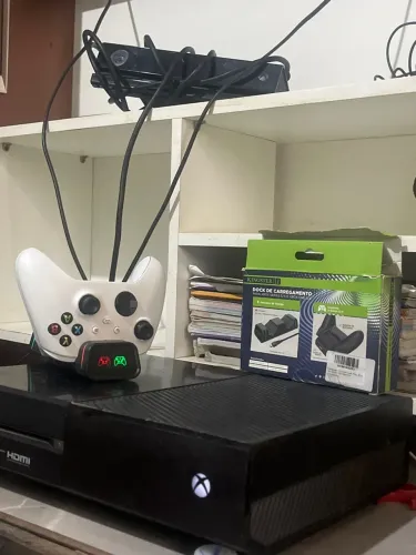 Xbox One Fat + Controle Xbox Series S + Dock Kingster + Kinect