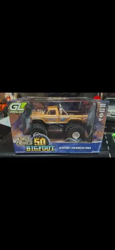 Miniatura Ford F250 Monster Truck greenlight escala 1/43.