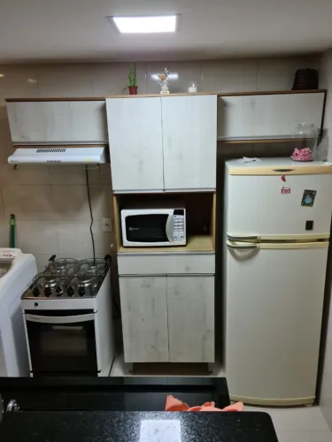 Armário de cozinha com exaustor de brinde