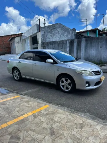 Toyota Corolla GLI 1.8 Flex 16V Aut. 2013