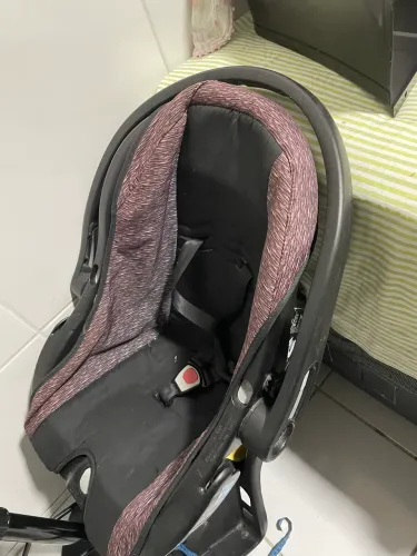 Cadeirinha mamãe bebê para carro