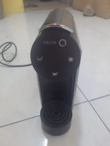 Cafeteira cápsulas Delta