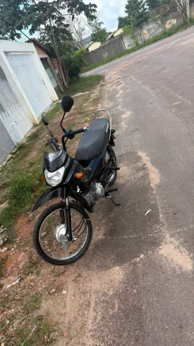 Pop zerada pouco uso , apenas 7mil km , selada e quitada só pega e anda