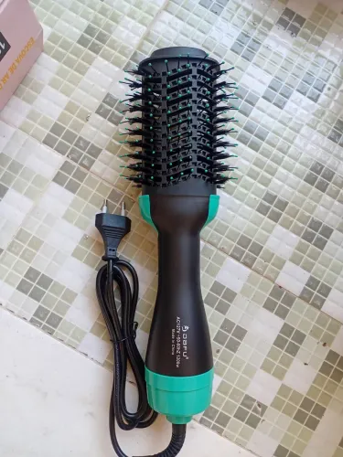 Secador de cabelo e modelador