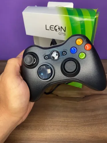 Controle de Xbox360 com Fio - LeonGTS