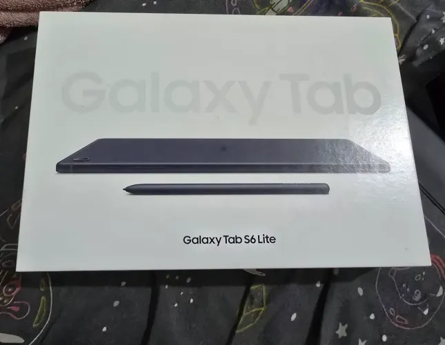 TABLET + CELULAR DE BRINDE