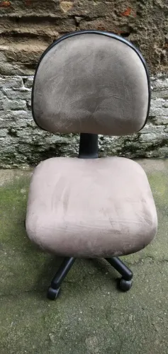 Cadeira estofado marrom