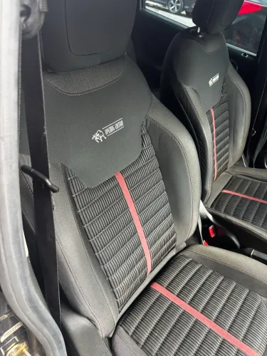 Vendo jogo de bancos de Fiat toro preto