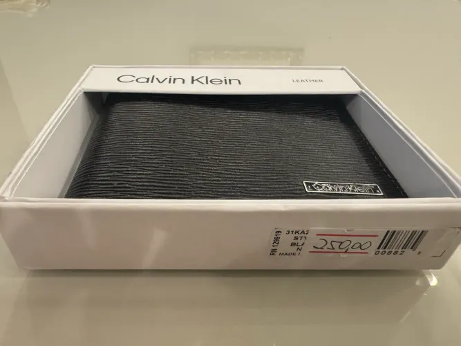 Carteira Calvin Klein Original (USA) Faça sua ofer!