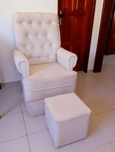 Poltrona cadeira de amamentação