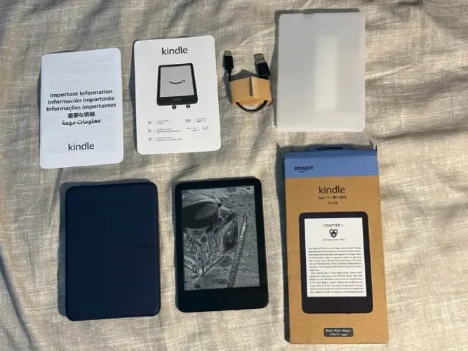 SEMINOVO - Kindle 11ª Geração + Caixa e Capinha