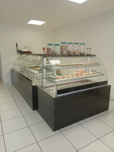 Balcão expositor para panificadora