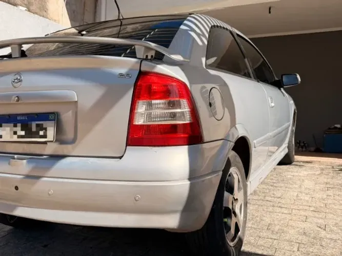 Chevrolet Astra 2.0/ CD/ Sunny/ GLS 2.0 8V 3P 2002
