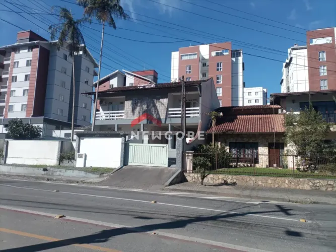 Casa em Avenida Antônio Ramos Alvim - Floresta - Joinville/SC