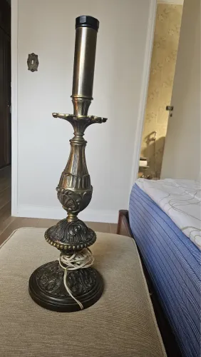 Abajur Clássico Antigo em Bronze/Latão - Base Original