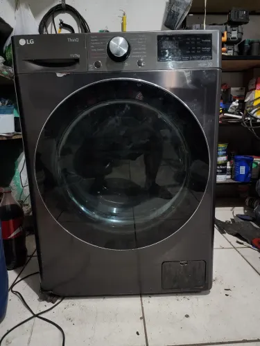 Lavadora lg thinq 11/7kg com defeito