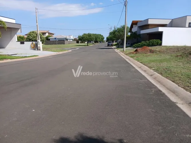 Terreno de 527 m² no Condomínio Portal do Sol Holambra/SP.